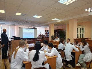 12 декабря, в День Конституции Российской Федерации