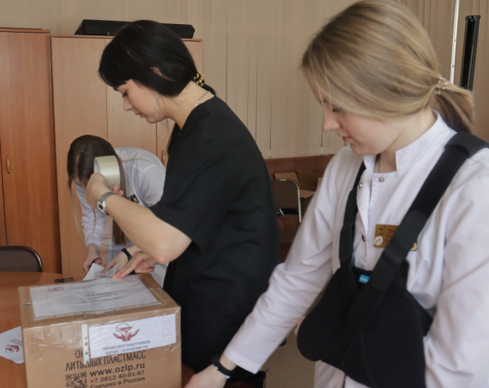 В преддверии Дня защитника Отечества, коллектив нашего медицинского колледжа &ndash; студенты, преподаватели и сотрудники &ndash; проявил единение и стремление поддержать тех, кто сейчас находится на передовой. 0