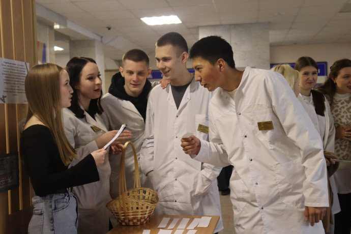 Студенческая волна прокатилась по медицинскому колледжу! 1