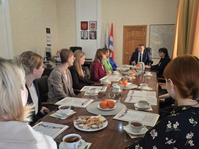 В рамках празднования Дня российского студенчества состоялась значимая встреча Министра здравоохранения Омской области со студентами Медицинского колледжа! 2